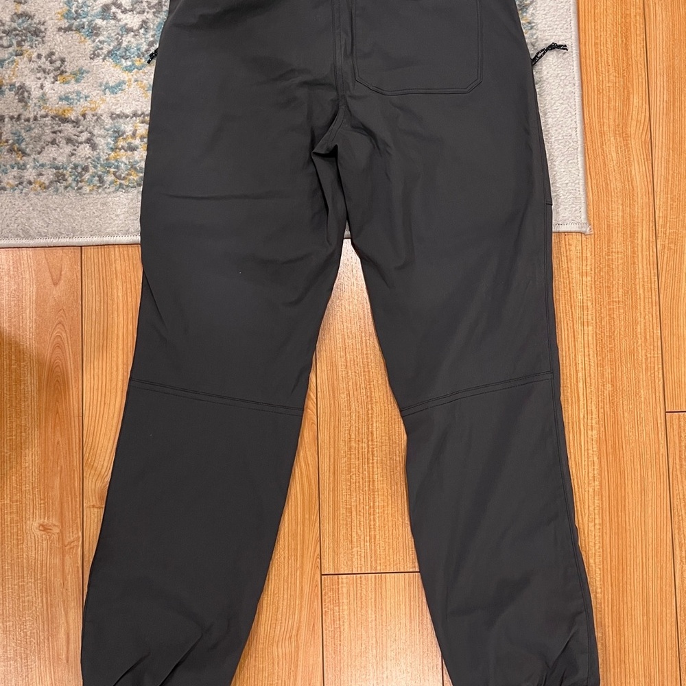 Patagonia Women’s Quandary Joggers - Picture 3 of 4
